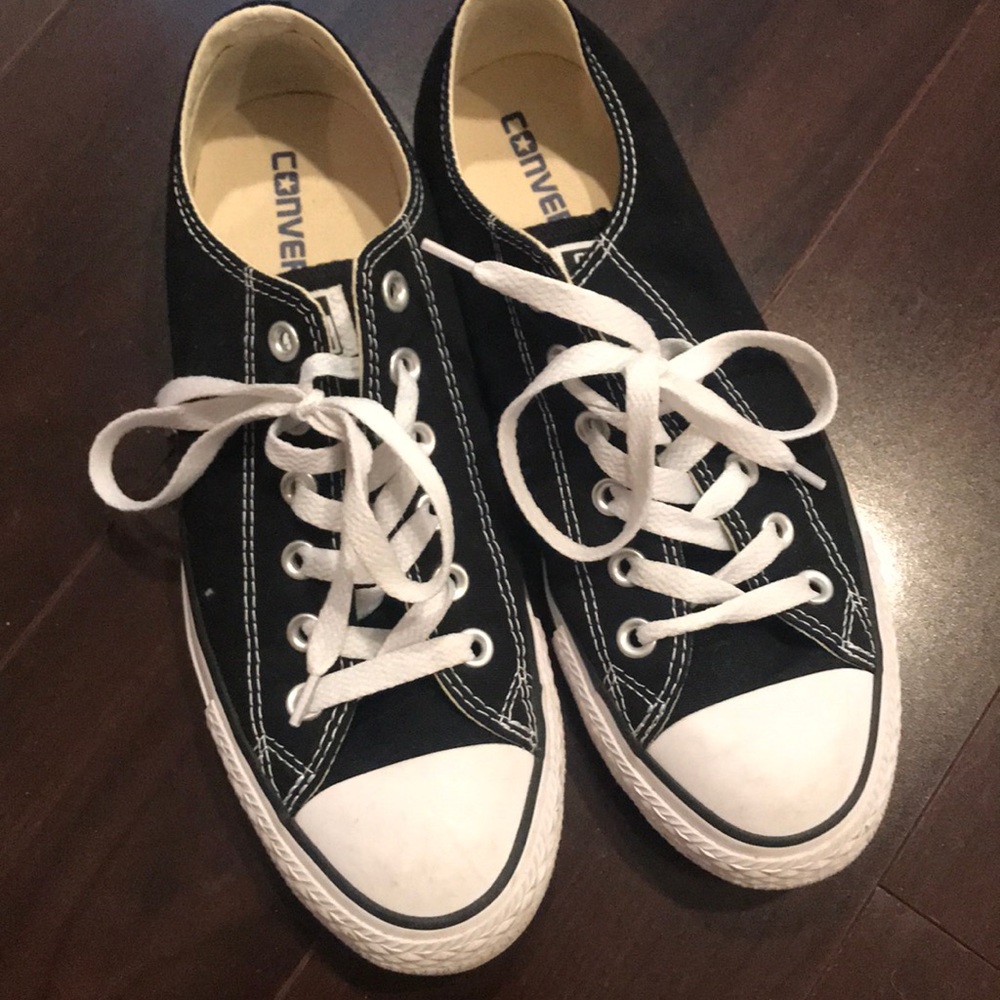 Women’s converse shoes